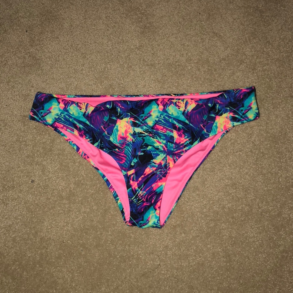 PINK colorful bikini bottoms🌈